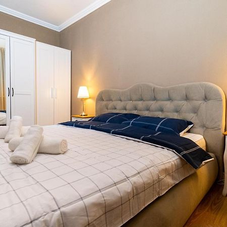 브라쇼브 Central Apt. Near Afi Mall, 5 Mins To The Old Town By Car 아파트 외부 사진