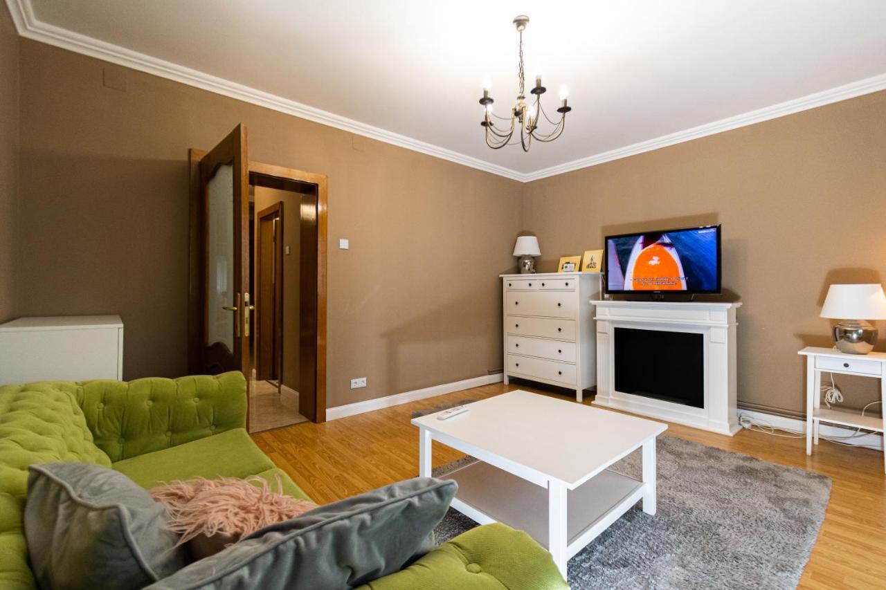 브라쇼브 Central Apt. Near Afi Mall, 5 Mins To The Old Town By Car 아파트 외부 사진